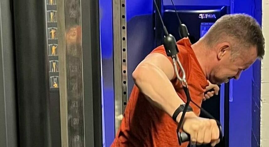 Personlig träning med styrkeövningar i Partille Athletic Care